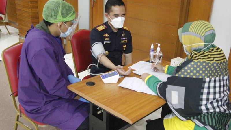 Vaksinasi Covid-19 Untuk Pejabat/Pegawai KPPBC TMP A Purwakarta
